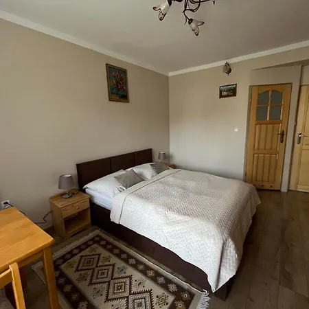 Penzion Wynajem Pokoi Halina Stolowska 3*
