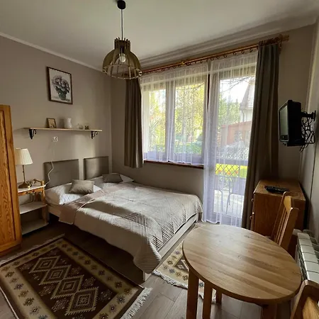 Wynajem Pokoi Halina Stolowska Krościenko